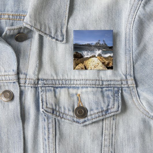 Das Amphibienschiff USS Kearsarge Button (Beispiel)