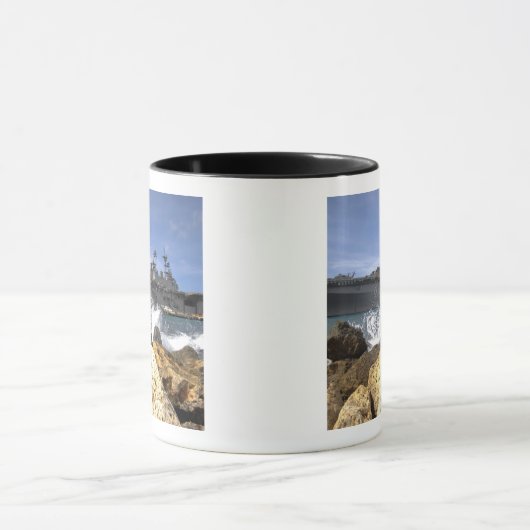 Das Amphibienschiff USS Kearsarge Tasse (Zentrum)