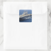 Das Amphibienschiff USS Peleliu Quadratischer Aufkleber (Tasche)
