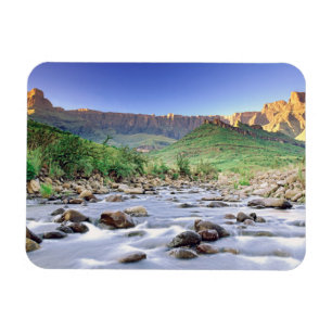 Das Amphitheater und der Fluss Tugela in Drakensbe Magnet