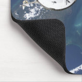 Das angedockte Raumfahrzeug Progress 22 Mousepad (Ecke)