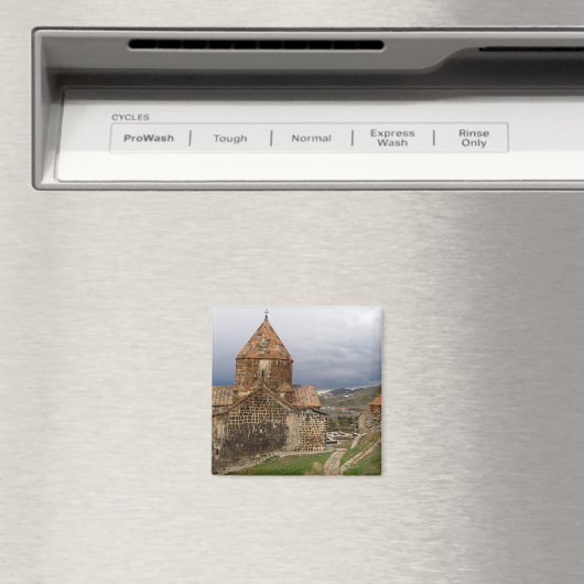 Das antike Kloster Sevanavank Magnet (In Situ (Geschirrspüler))