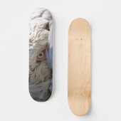 Das Auge eines Pelikanen Skateboard (Vorderseite)