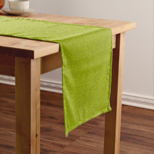 Das Aussehen von Snugly Chartreuse Green Suede Kurzer Tischläufer
