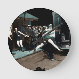 Das Baden des Anzugs nimmt USA fest Runde Wanduhr