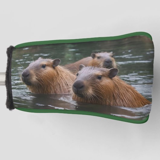 das Baden von Capybaras im Fluss, Golf Headcover (Vorderseite)
