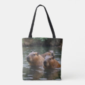 das Baden von Capybaras im Fluss, Tasche (Rückseite)