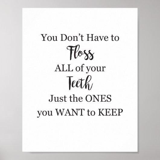 Das Badezimmer mit dem Schild spuckt dir die Zähne (Vorne)