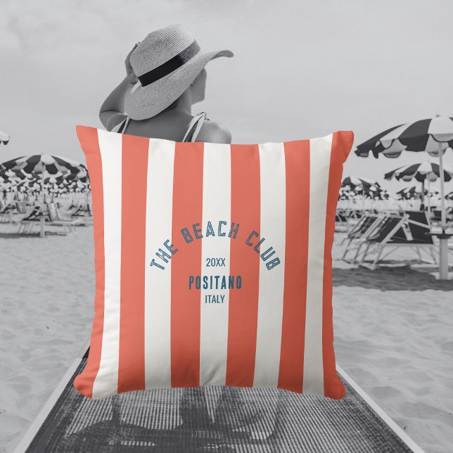 Das Beach Club Wappen Orange Red Cabana Strip Kissen (Von Creator hochgeladen)