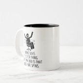 Das Beste an meinem Job ist, dass der Stuhl sich d Zweifarbige Tasse (Vorderseite Links)