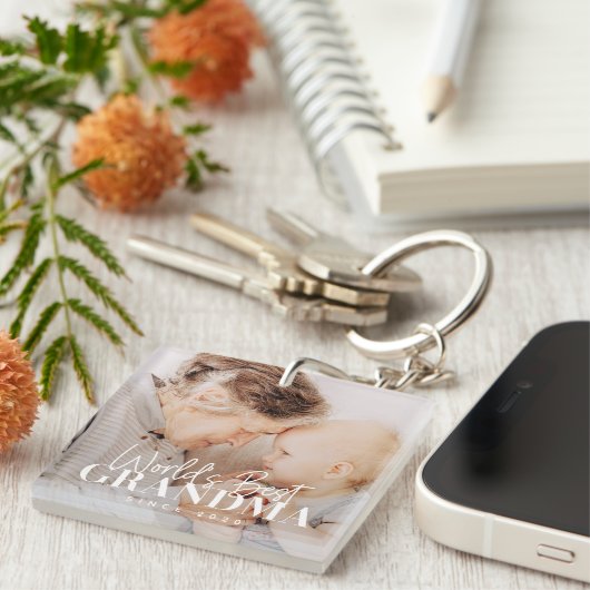 Das beste Oma der Welt seit 20XX Einfaches Chic-Fo Schlüsselanhänger (Vorderseite rechts)