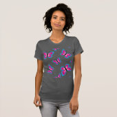 Das blaue Grenz-rosa Schmetterlingsmuster T-Shirt (Vorne ganz)
