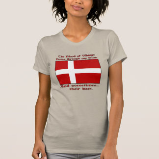 Das Blut der Wikinger fließt manchmal durch die Ad T-Shirt