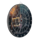 Das Buch der Frau im Regen Dartscheibe (Vorderseite Links)