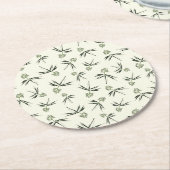 Das Budgen von grünen Branchen auf Creme - nahtlos Runder Pappuntersetzer (Angewinkelt)