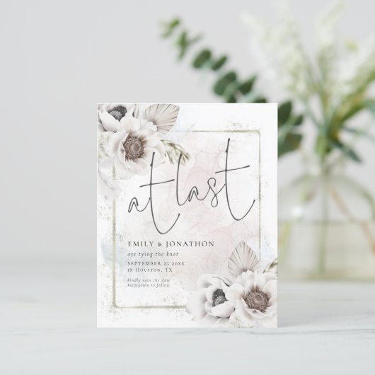 Das Budget bei der letzten QR Florals Wedding Save (Stehend Vorderseite)