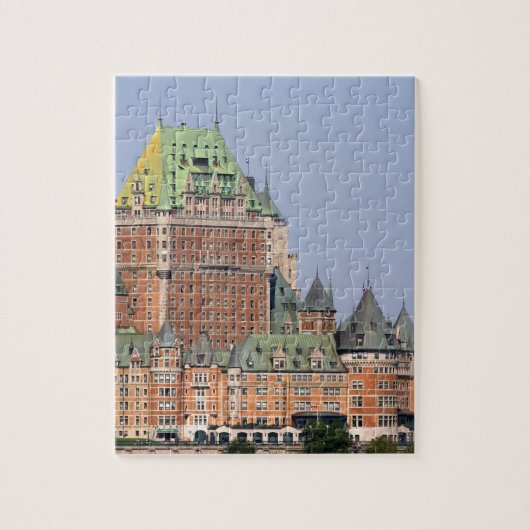Das Chateau Frontenac in Quebec City, Kanada. Puzzle (Vertikal)