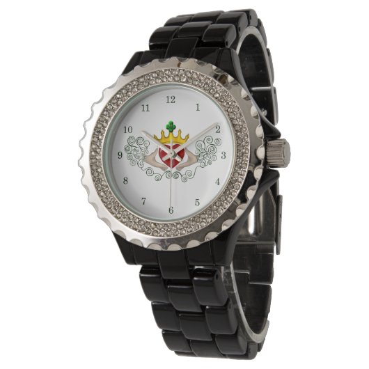 Das Claddagh (Vollfarbe) Armbanduhr (Schrägansicht)