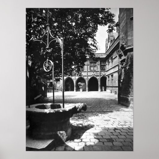 Das Cluny Hotel wurde vom Hof aus gesehen, Paris Poster (Vorne)