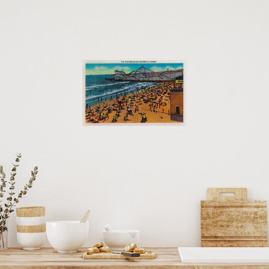 Das Cyclone Racer and Beach Crowds, Long Beach Poster (Küche)
