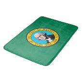 Das Design der Staatsflagge in Washington Badematte (Schrägansicht)
