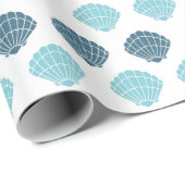 Das Design des Designers Blue Seashells Pattern Oc Geschenkpapier (Rolleneckpunkt)