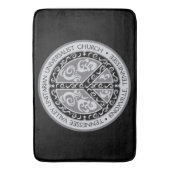 Das Design eines Friedenszeichens in Schwarz und W Badematte (Vorderseite Vertikal)