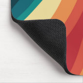 Das Design von mehrfarbigen Retrowellen Mousepad (Ecke)