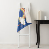 Das Design von Regenbogen und Wolken im Einhorn Sherpadecke (Beispiel)