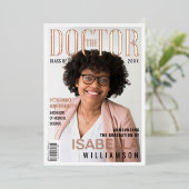 Das Doktor-Magazin "Trendy Doctor Graduate Foto" Folieneinladung (Stehend vorne)