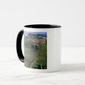 Das Dorf San Gimignano liegt im Wald Tasse (Vorderseite Links)
