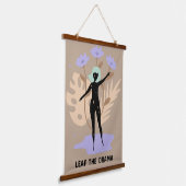 Das Drama loslassen Wandteppich Mit Holzrahmen (Gewinkelt)