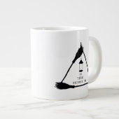 DAS DREI BROOMSTICKS™-Logo Jumbo-Tasse (Vorderseite Rechts)