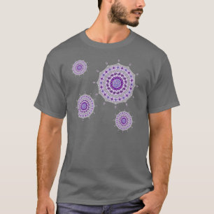 Das dunkle Shirt der Mehndi Fantasie-Silber-Männe