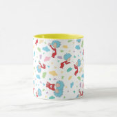 Das eine ist das zwei süße Dingmuster Tasse (Zentrum)