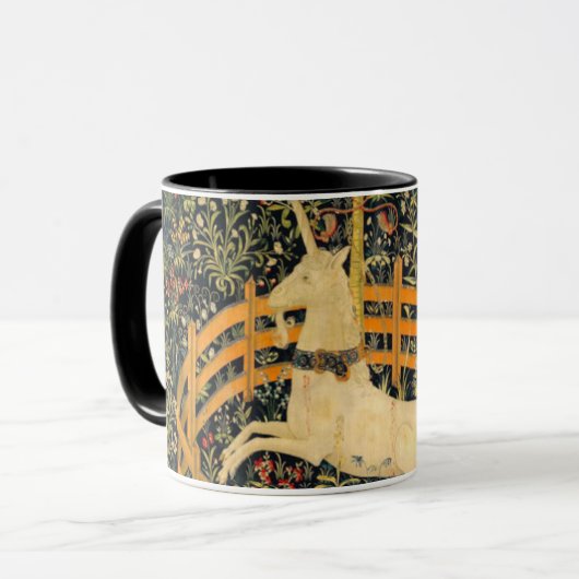 Das Einhorn in Gefangenschaft Tasse (Vorderseite Links)