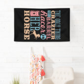 Das Einzige, was verrückt ist als ein Barrel Racer Banner (Insitu)