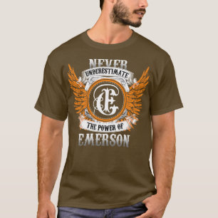 Das Emerson Name Shirt unterschätzt niemals den Po