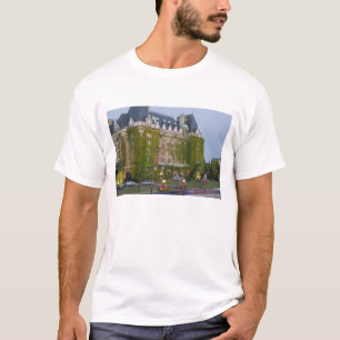 Das Empress Hotel im Innenhafen von T-Shirt