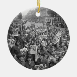 Das Ende von WW2 Keramik Ornament