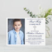 Das erste Foto der Heiligen Kommunion kreuzt blaue Einladung (Stehend Vorderseite)