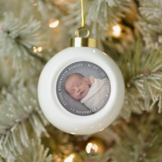 Das erste Minimalistische Circle Foto des Babys Keramik Kugel-Ornament
