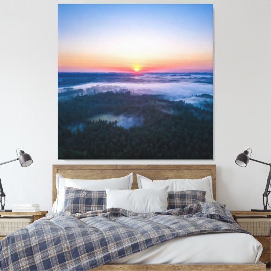 Das erste Morgenlicht erhellt den Wald Leinwanddruck (Insitu (Schlafzimmer))
