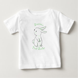 Das erste Ostern des Babyjungen mit niedlichem Has Baby T-shirt