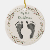Das erste Weihnachtsfest, das Ihr Baby Foot druckt Keramik Ornament (Vorne)