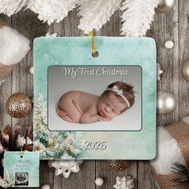 Das erste Weihnachtsfest des Babys im Grünen/Aquam Keramikornament