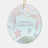 Das erste Weihnachtsfest des Babys unter dem Meerj Keramik Ornament (Links)