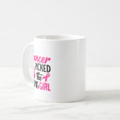 Das falsche Brustkrebs-Bewusstsein der Mädchen aus Kaffeetasse (Vorderseite Links)