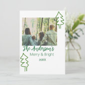 Das familiengrüne Weihnachtsbaum Foto modern Einladung (Stehend Vorderseite)