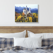 Das fantasievolle Neuschwanstein ist eines von dre Leinwanddruck (Insitu (Schlafzimmer))